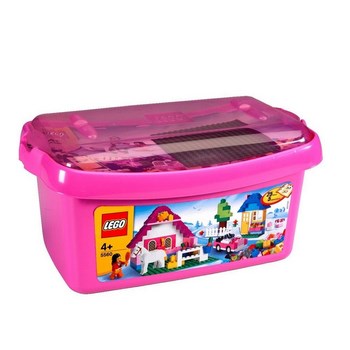 Большая коробка с розовыми кубиками